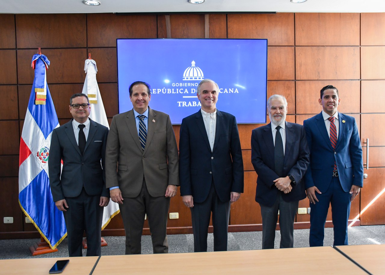 Juramentación Superintendente SISALRIL