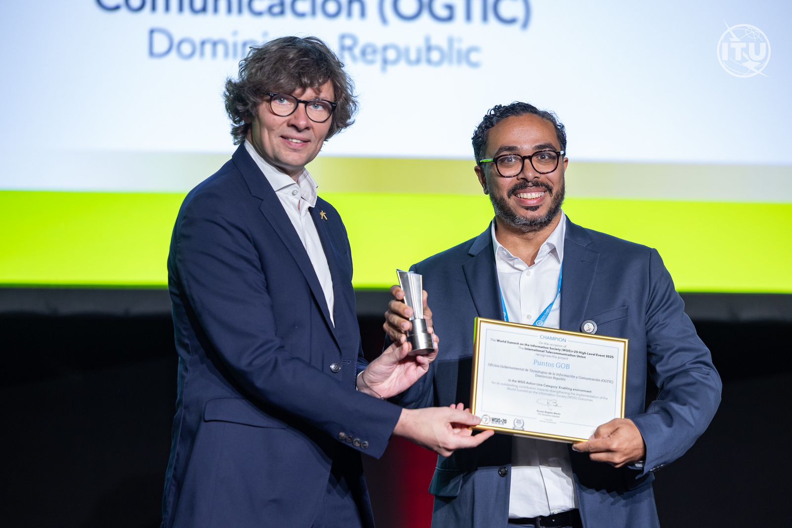 CNSS participa en conmemoración del 25 aniversario de SISALRIL