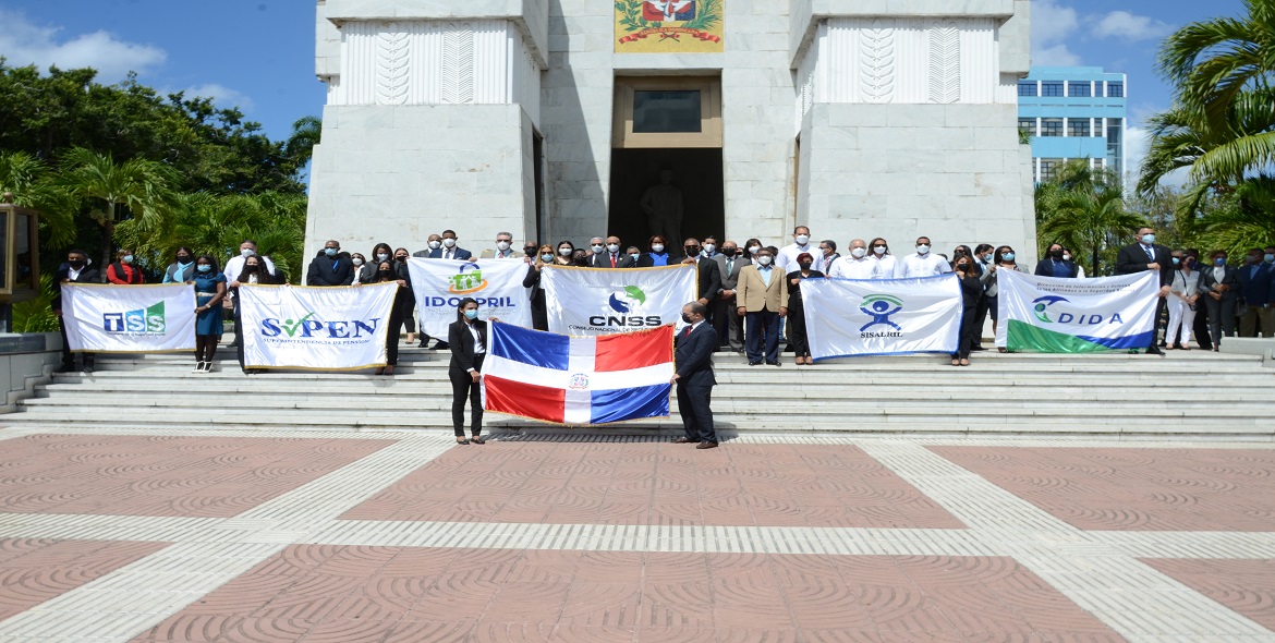 Imagen destacada de: Instituciones de la Seguridad Social rinden tributo a los Padres de la Patria